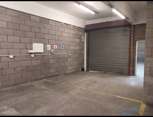 Industrial property to rent in HERIOTDALE